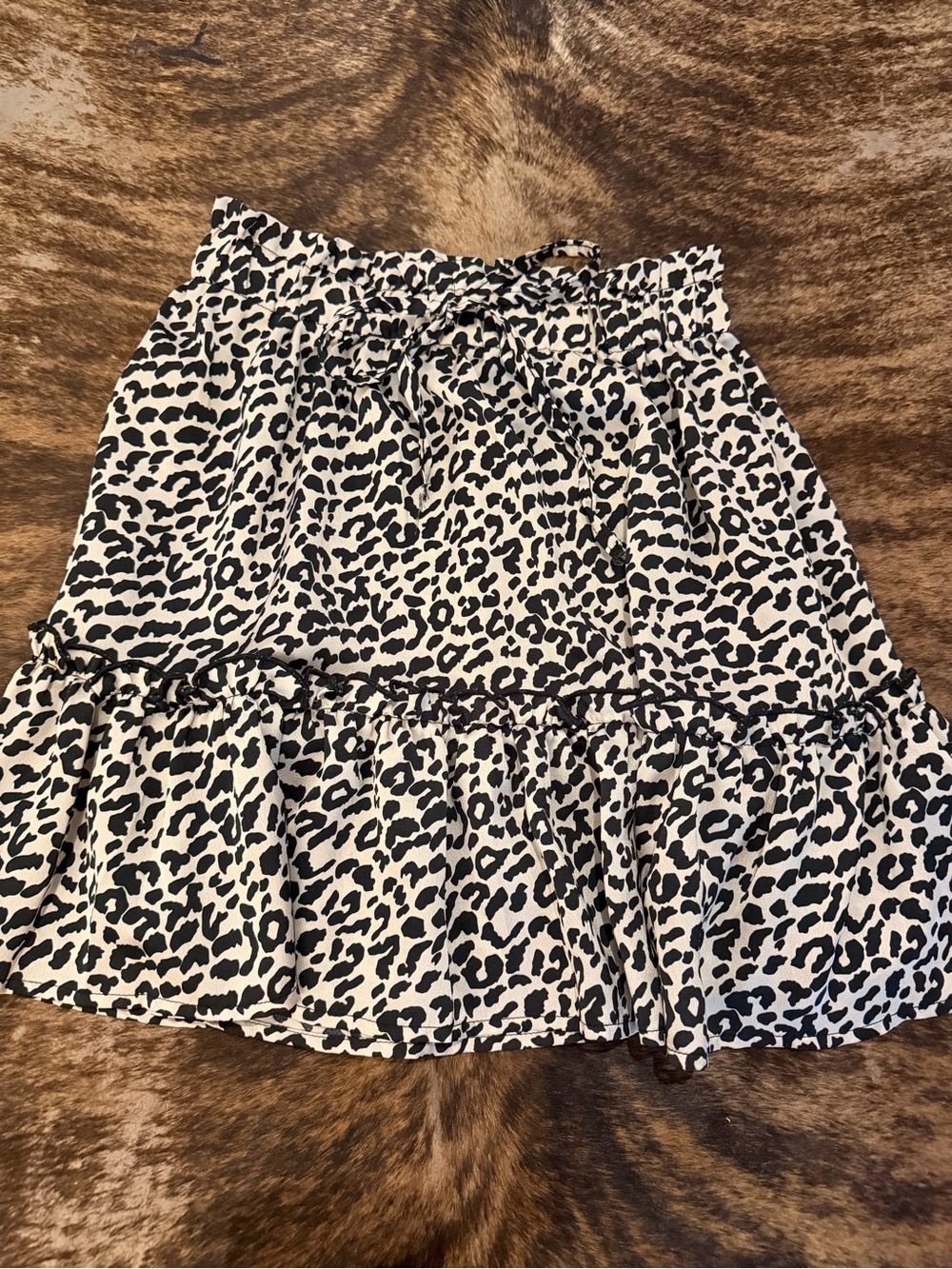 Black and White Leopard Print Ruffle Mini Skirt - Picture 1 of 4